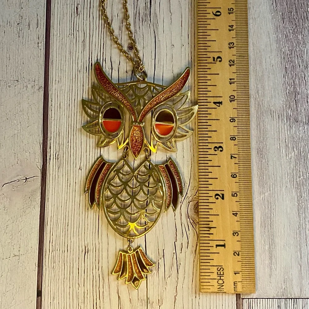 Vintage 1970s Articulated Owl Pendant Necklace – 5” Statement, Orange & Brown - Picture 5 of 5